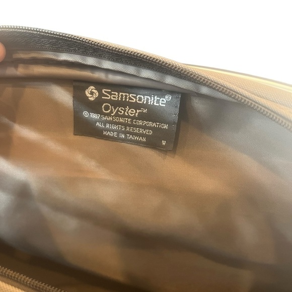 Samsonite 10x11 Carry-on, Overnight, Travel Shoulder Bag - Oyster Color - Picture 6 of 7